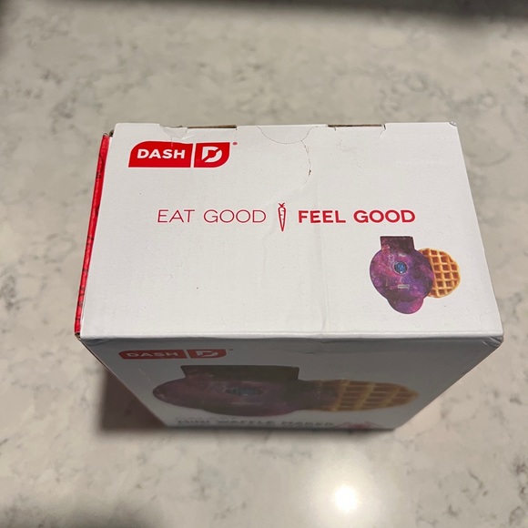 Dash Galaxy Mini Waffle Maker - Picture 4 of 4